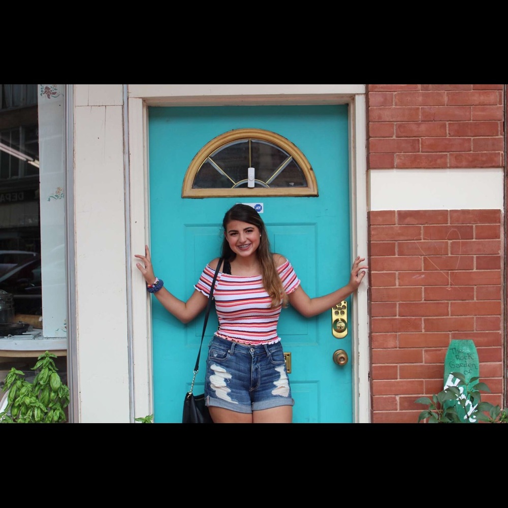 Meet your Posher, Macy